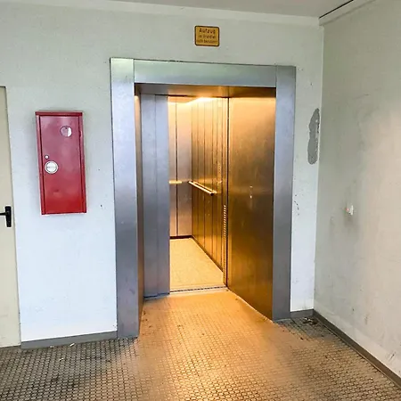 Appartement Cosy Flat With Tv & Wlan In Halle