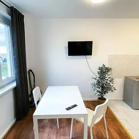 Cosy Flat With Tv & Wlan In Halle Appartement